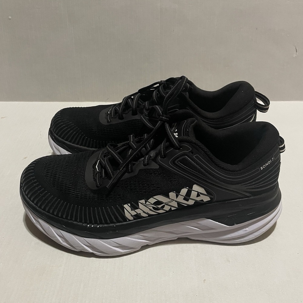 Hoka One One Bondi 7 Women's US 8 Black White Running Shoes Sneakers 1110518